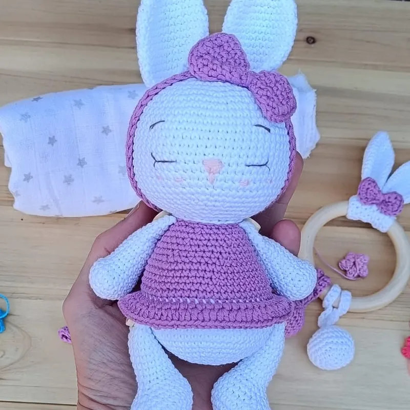 Set en Crochet para Bebé: «Conejilda» · Imagen 2