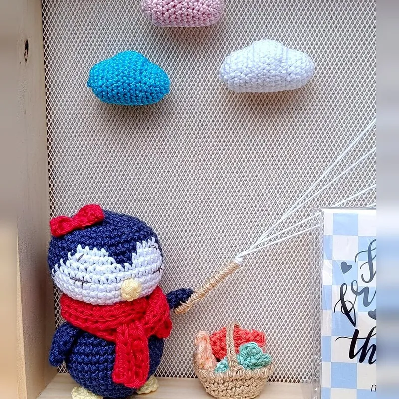 02_Brisa Cuadro «Brisa» Decoración infantil artesanal en amigurumi · Imagen 2