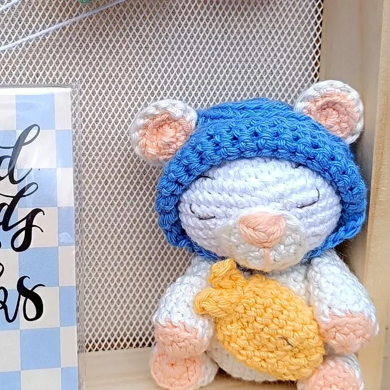 03_Brisa Cuadro «Brisa» Decoración infantil artesanal en amigurumi · Imagen 3